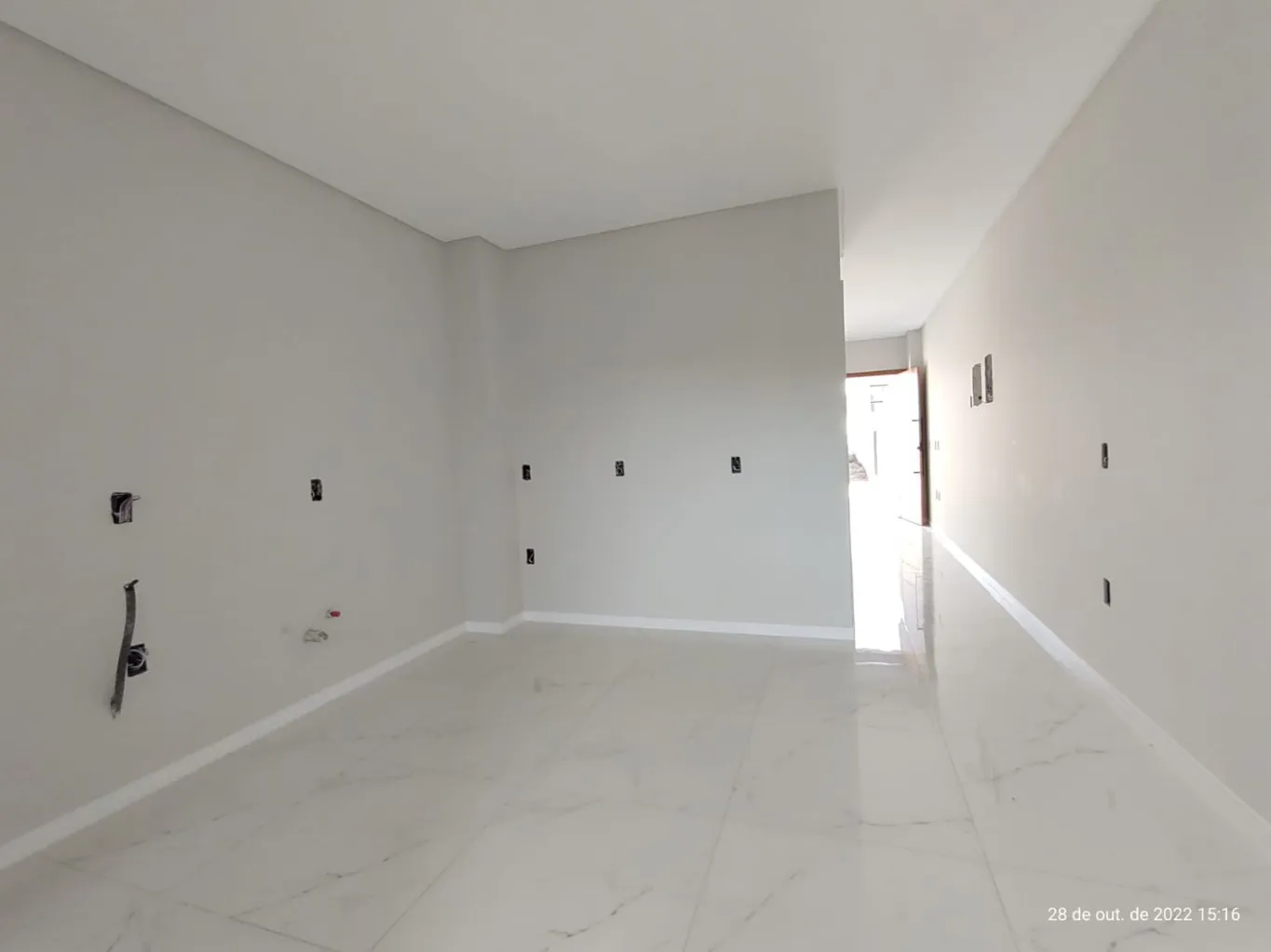 Amplo sobrado com 02 suítes. — foto 5