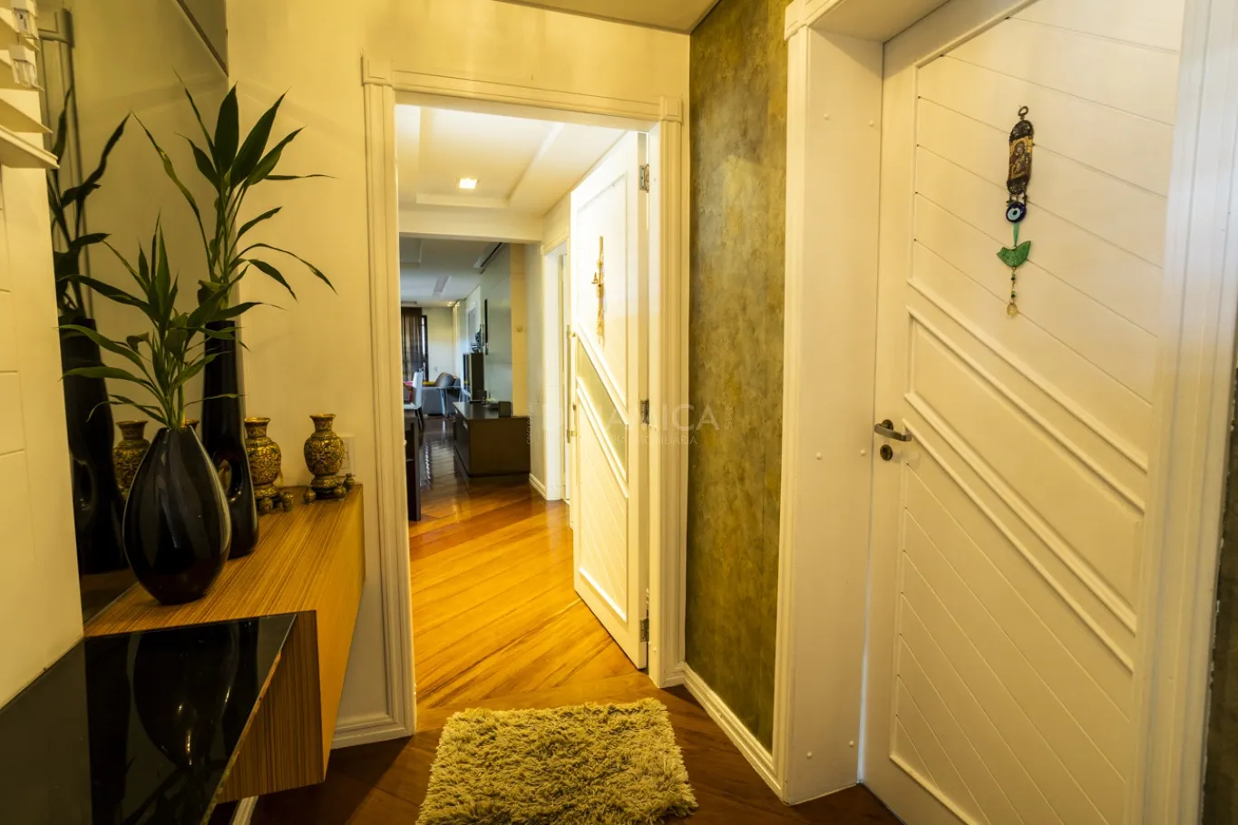 Lindo apartamento Garden com 3 dormitórios mais dependência de empregada, semi mobiliado a venda no bairro Ponta Aguda em Blumenau-SC!! — foto 6