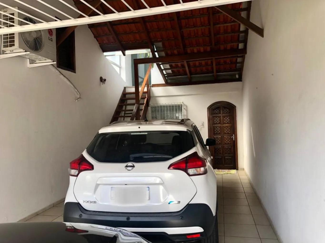 Casa Comercial e Residencial à venda contendo 210 m de área privativa de frente para corredor de serviço no Bairro Salto de Norte. — foto 4