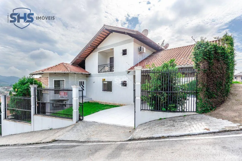 Casa com 3 dormitórios à venda, 327 m por R$ 1.750.000,00 - Centro - Gaspar/SC — foto 3
