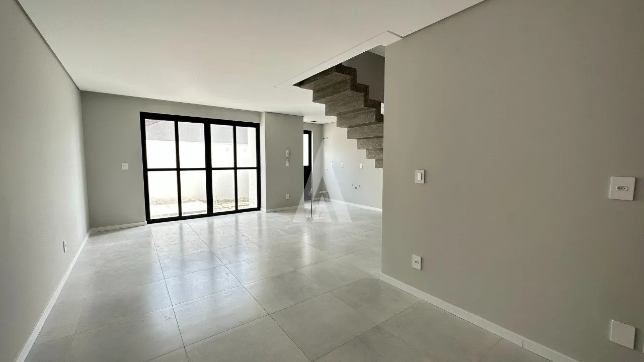 Sobrado em condomínio fechado com 1 suíte mais 2 quartos no bairro Glória em Joinville - SC, por R$ 700.000,00 — foto 3