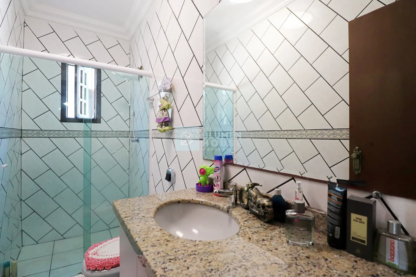 Casa com piscina e semi mobiliada no bairro Fortaleza! — foto 7