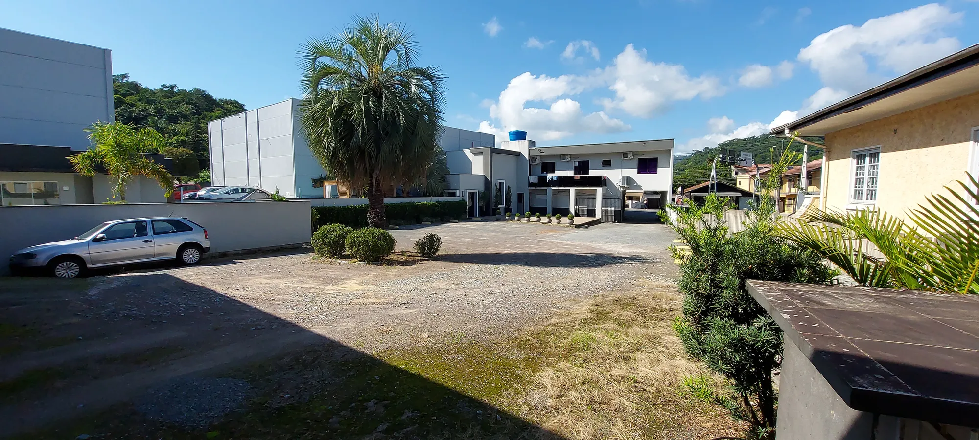 Terreno 1.372 m2 - Água Verde - Área comercial. - foto 1