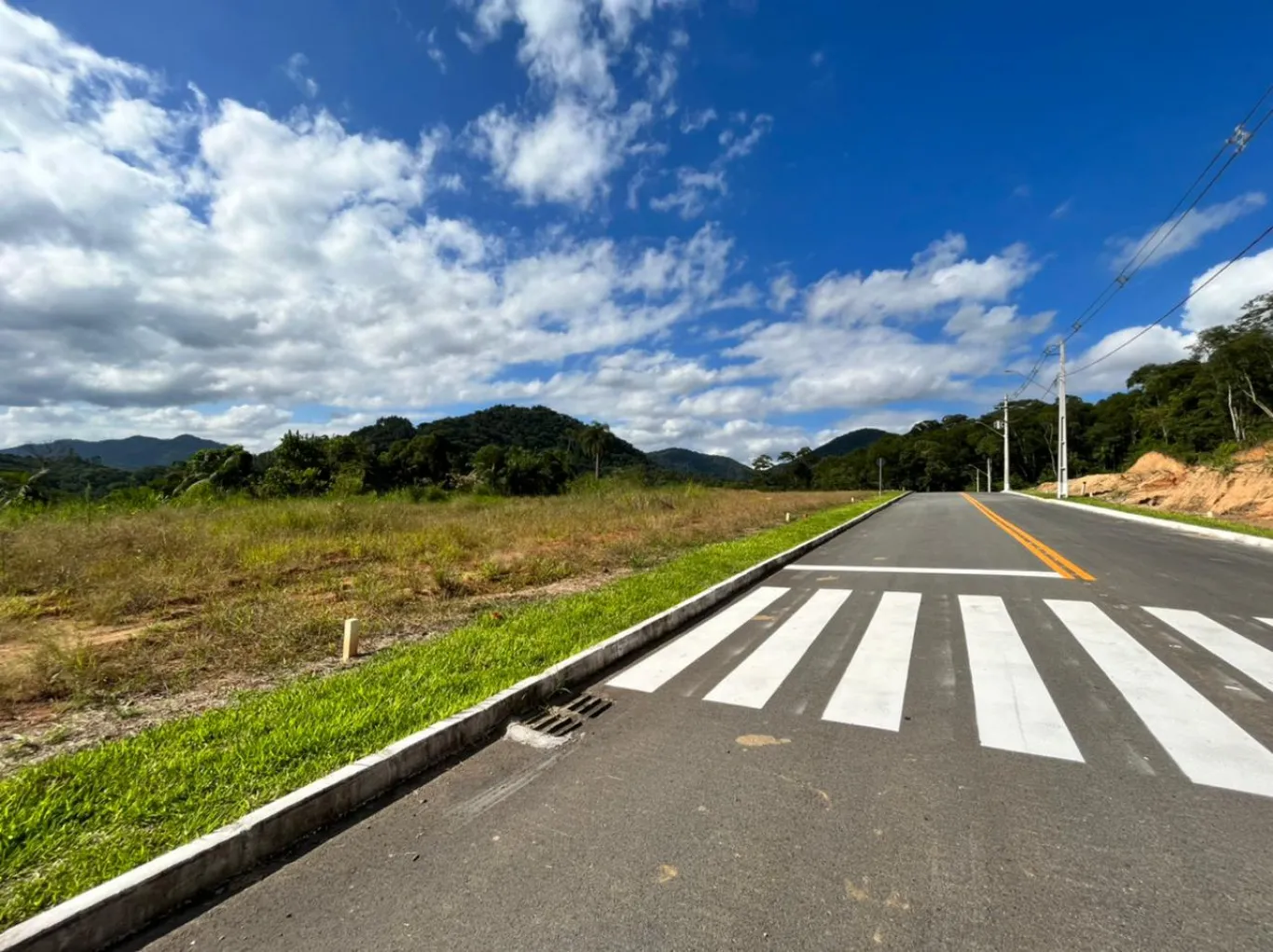 Terrenos com 450m em Pomerode com ótima estrutura para construção do seu lar. — foto 4