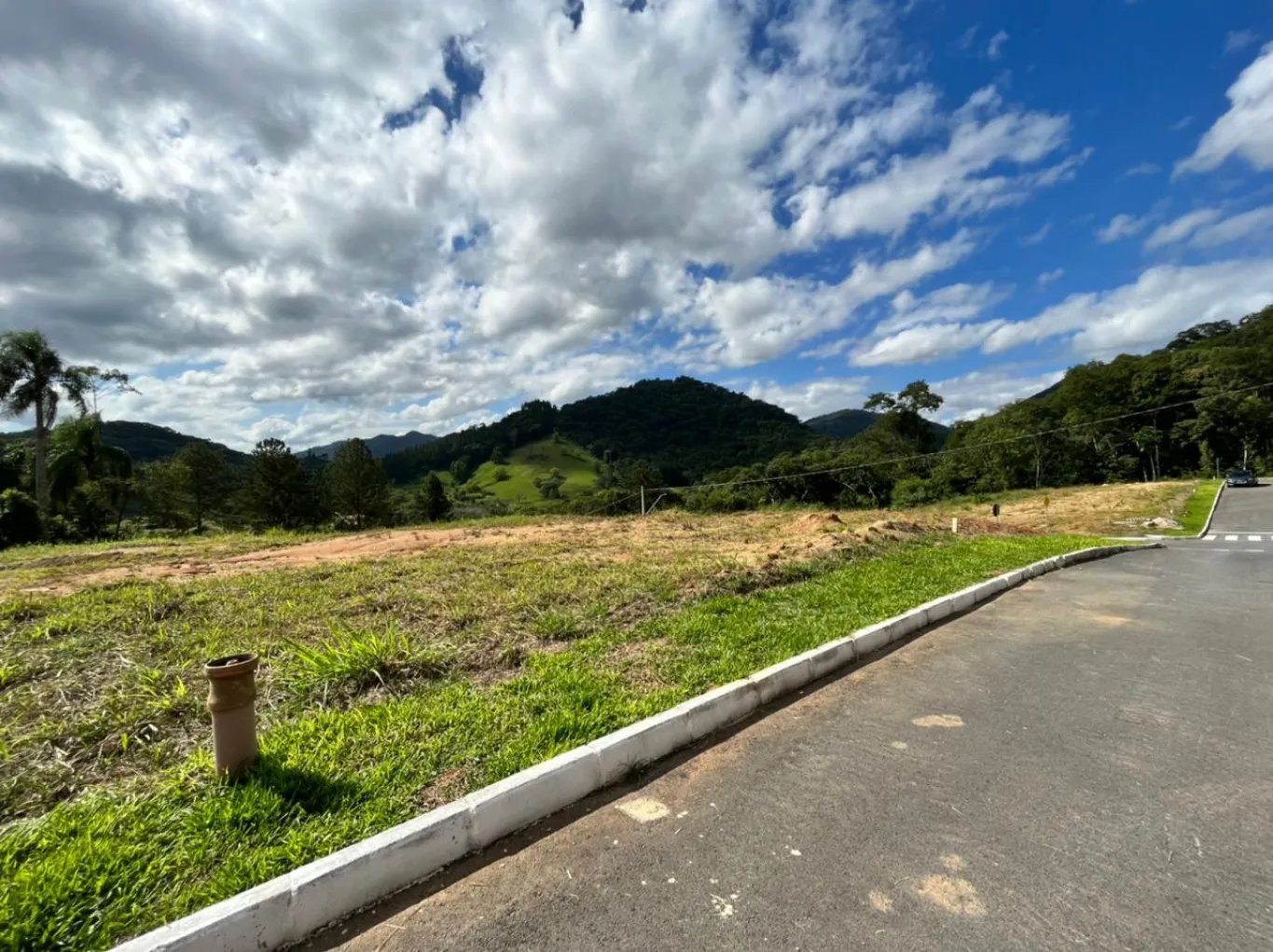Terrenos com 450m em Pomerode com ótima estrutura para construção do seu lar. — foto 6