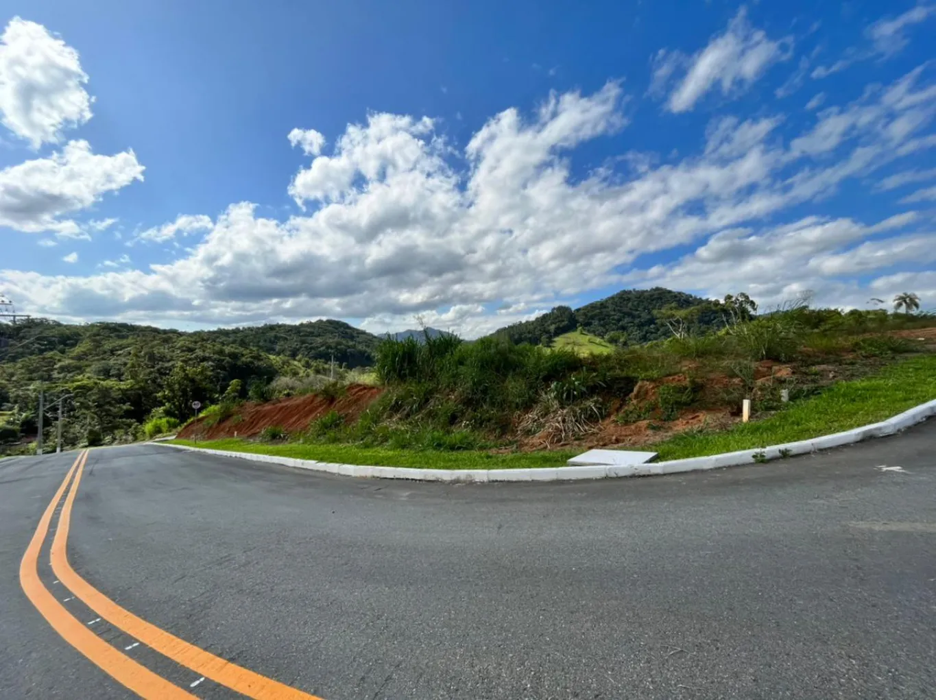 Terrenos com 450m em Pomerode com ótima estrutura para construção do seu lar. — foto 2