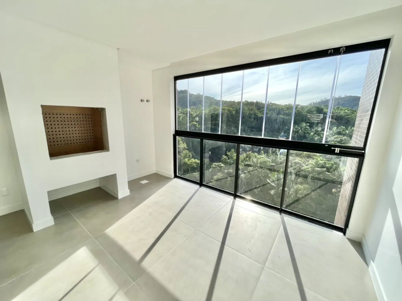 Apartamento com 3 suítes e 3 vagas, no Ed. Pablo Neruda, da Raymundi Construções. São 170m privativos em uma lugar exclusivo no encantador bairro Bom Retiro em Blumenau/SC - foto 1