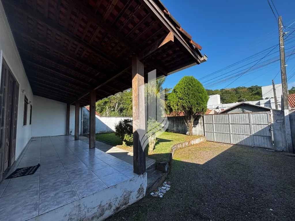 Casa localizada no bairro Itoupavazinha — foto 7