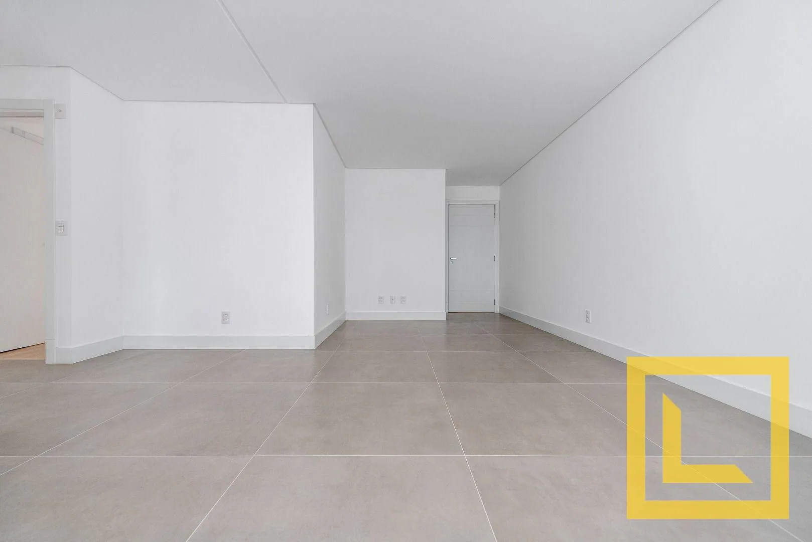 Apartamento com 3 Suítes à venda com 106m no Centro de Blumenau/SC - foto 1