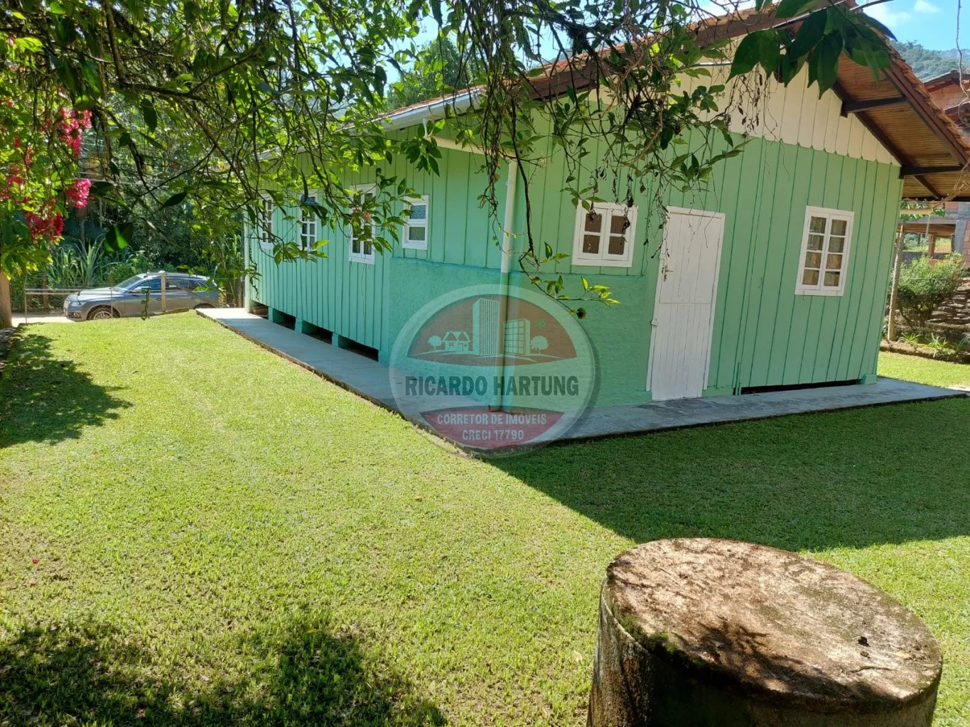 Excelente casa mista, cercada da natureza, para quem ama viver em contato com a natureza e preza por uma alimentação saudável, livre de agrotóxicos — foto 2