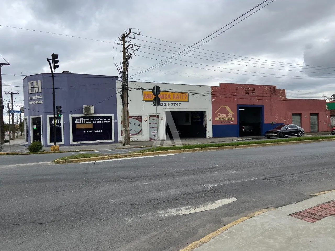 Prédio Comercial à venda no bairro Bucarein em Joinville, por R$ 1.650.000.00. - foto 1