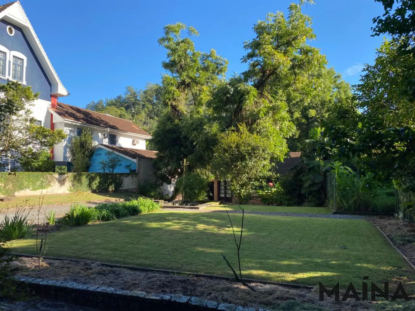 Excelente terreno com 1336m localizado em área nobre, no início do bairro Bom Retiro e próximo ao Centro. - foto 1