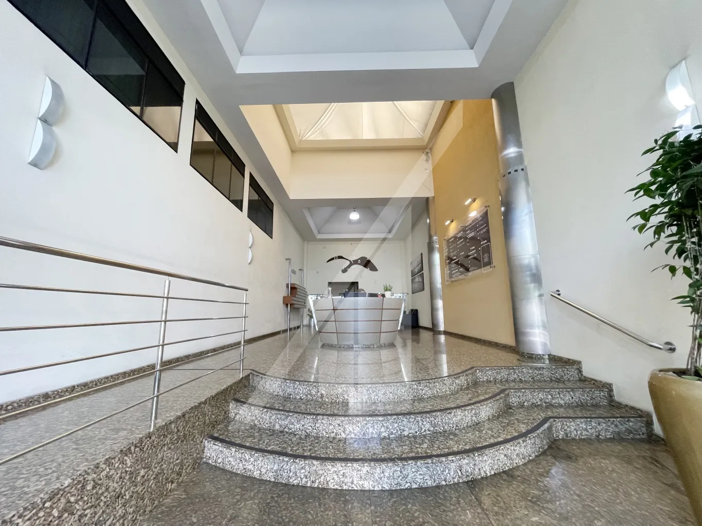 Sala comercial no Centro de Blumenau próximo a Prefeitura - foto 1