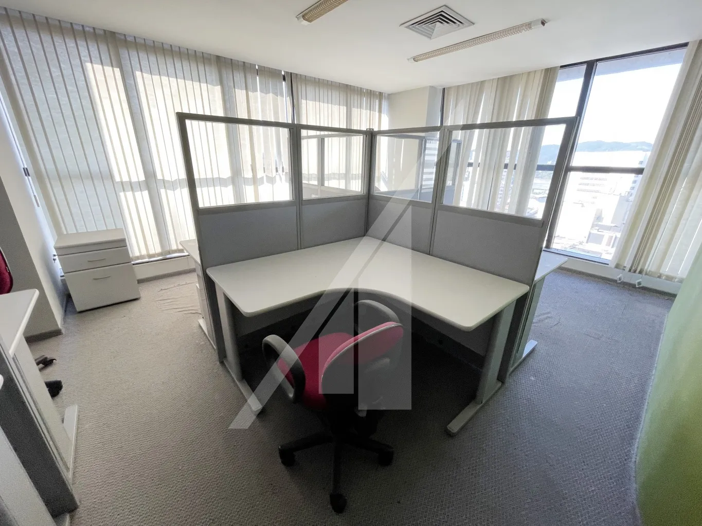 Sala comercial no Centro de Blumenau próximo a Prefeitura — foto 4