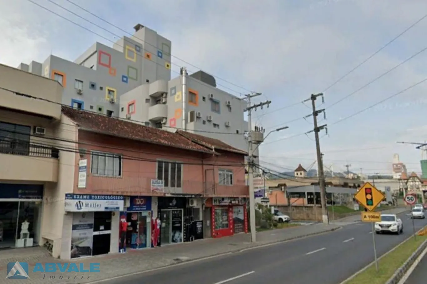Prédio para fins comerciais e residenciais — foto 2