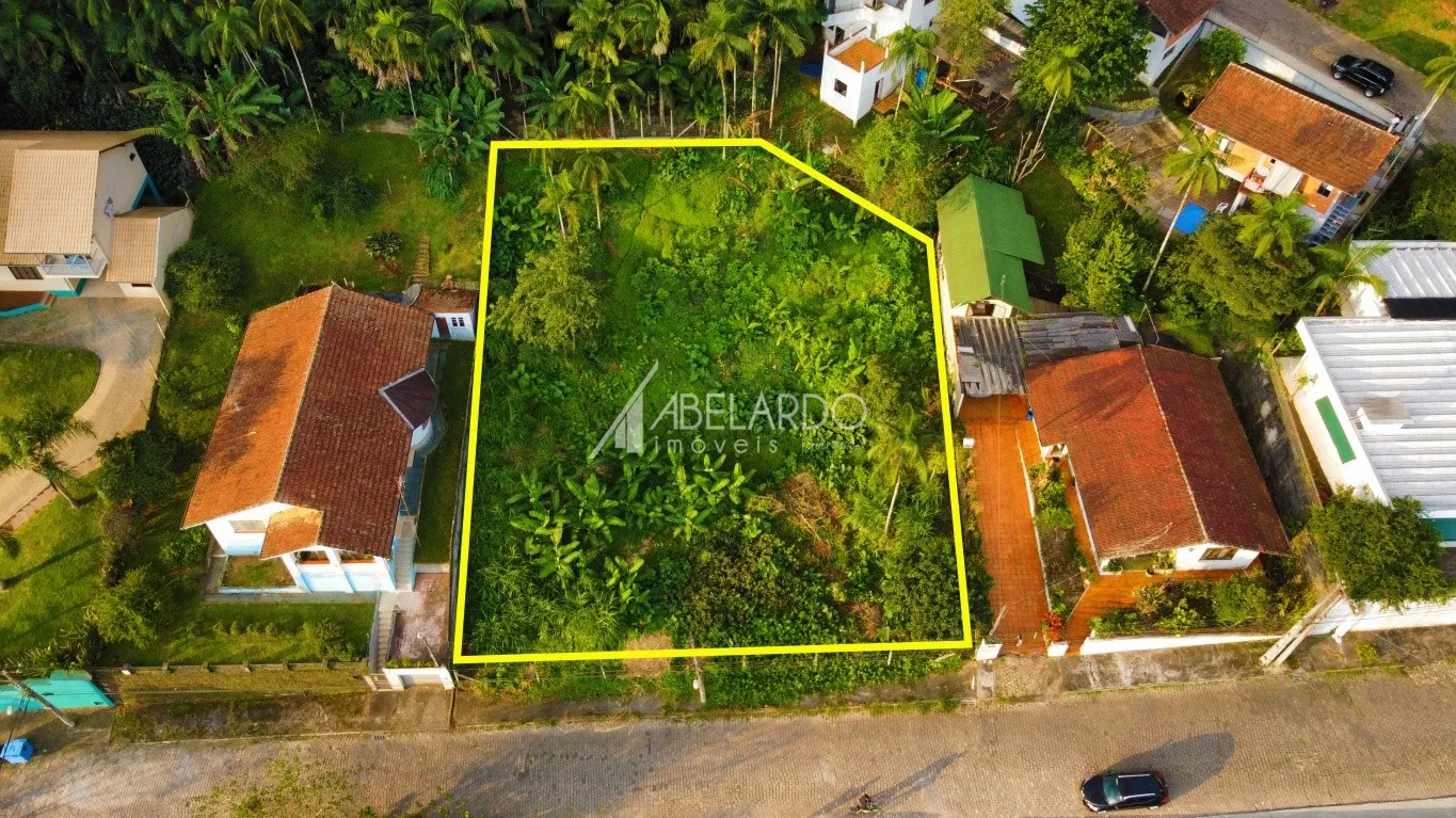 Excelente terreno em local privilegiado, próximo a supermercado, em região tranquila, no bairro Itoupava Seca - foto 1