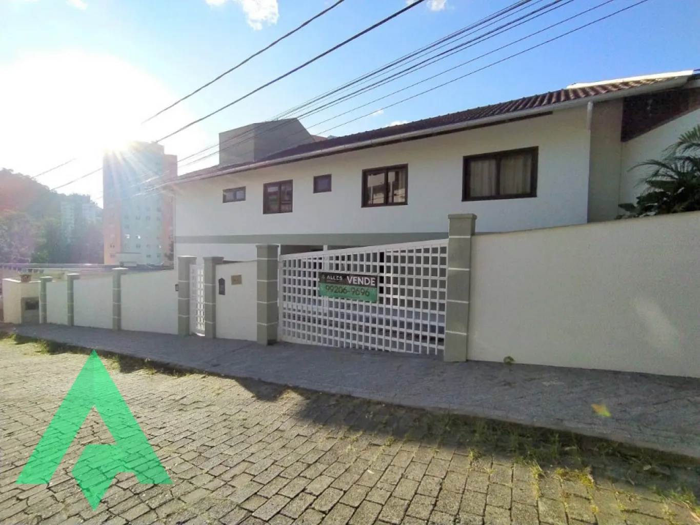 Casa de 4 dormitórios à venda por R$ 1.800,000,00 - Bairro Garcia - Blumenau/SC — foto 3