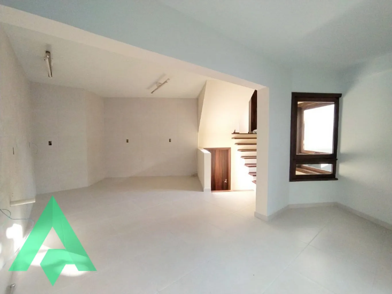 Casa de 4 dormitórios à venda por R$ 1.800,000,00 - Bairro Garcia - Blumenau/SC — foto 7