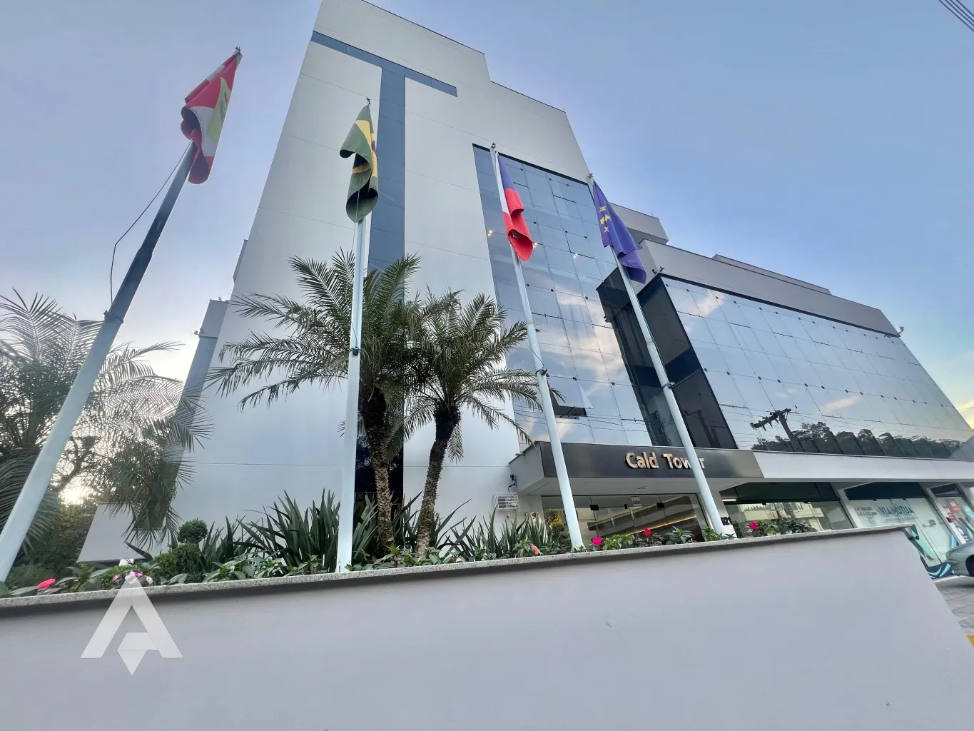Sala Comercial com 61,92 m para locação, por R$1.300,00 - Bairro Ponta Aguda - Blumenau/SC - foto 1
