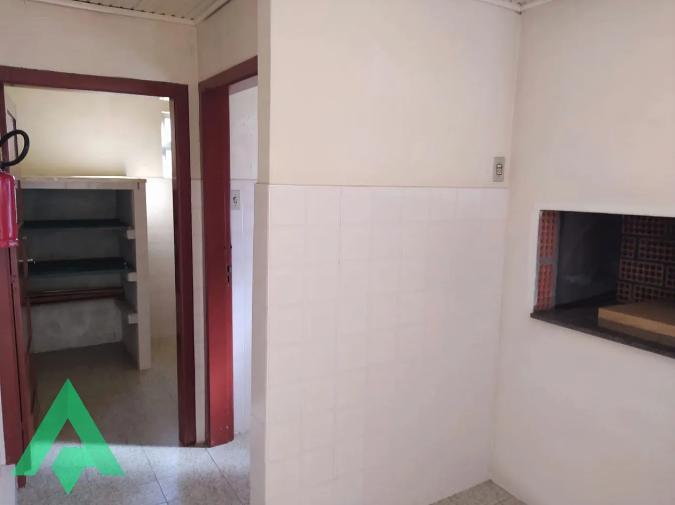Imóvel residencial/comercial, com 3 pavimentos no Bairro da Velha!! — foto 6