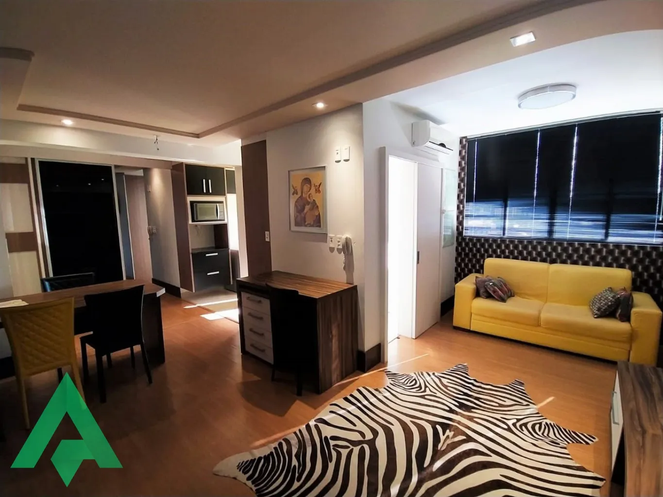 Apartamento mobiliado à venda por R$650.000,00 - Bairro Centro - Blumenau/SC - foto 1