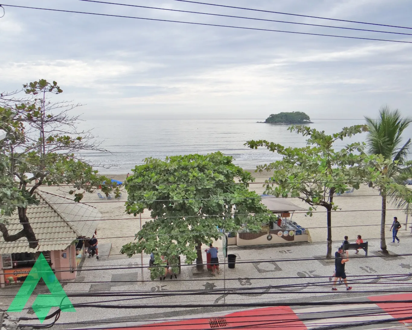 Prédio frente mar à venda por R$ 40.000.000,00 - Bairro Centro - Balneário Camboriú/SC - foto 1