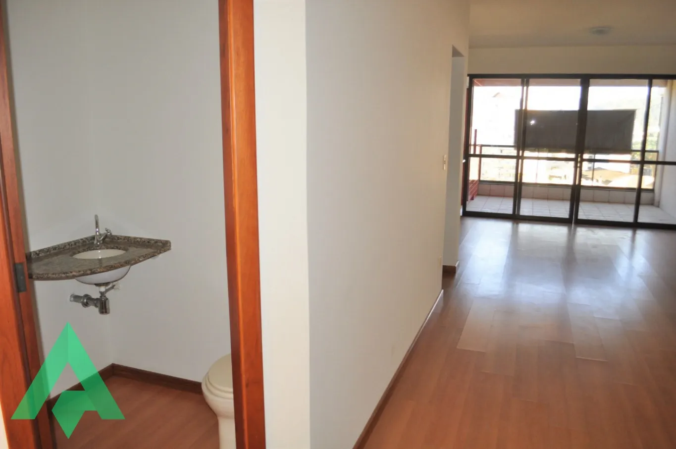 Apartamento de 3 dormitórios à venda no Bairro Victor Konder! — foto 3
