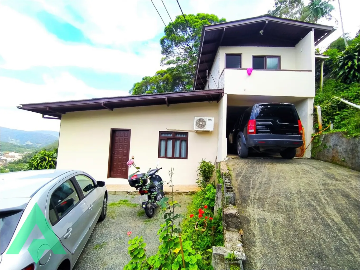 Casa de 4 dormitórios à venda por R$ 320.000,00 - Bairro da Gloria - Blumenau/SC - foto 1