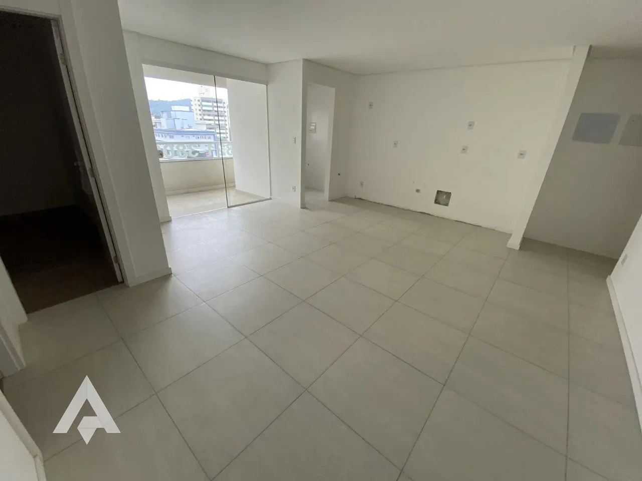 Apartamento de 3 dormitórios à venda no Bairro Vila Nova! — foto 2