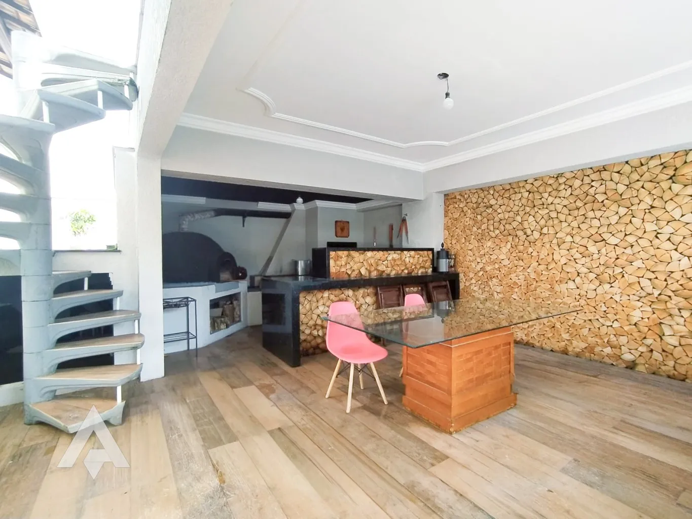 Casa 100% mobiliada, com 5 quartos, área de festas, suíte máster e 8 vagas, no bairro Itoupava Norte. — foto 5