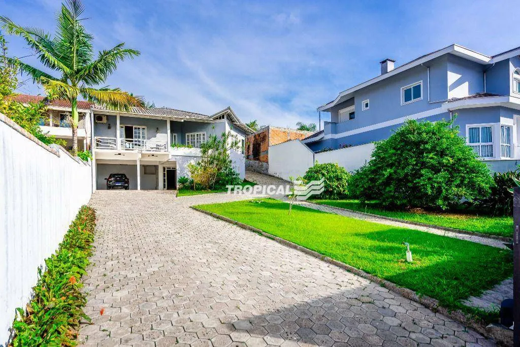 Casa com 4 dormitórios à venda, 261 m por R$ 2.100.000,00 - Garcia - Blumenau/SC — foto 2