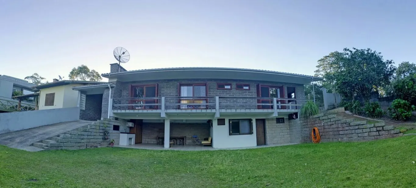 Ampla casa na Praia da Barra em Garopaba, local privilegiado — foto 4