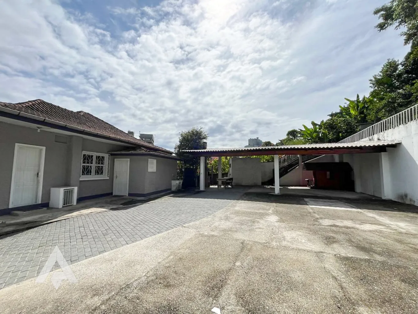 Casa com 5 salas para locação por R$ 5.900,00 - Bairro Jardim Blumenau - Blumenau/SC — foto 6