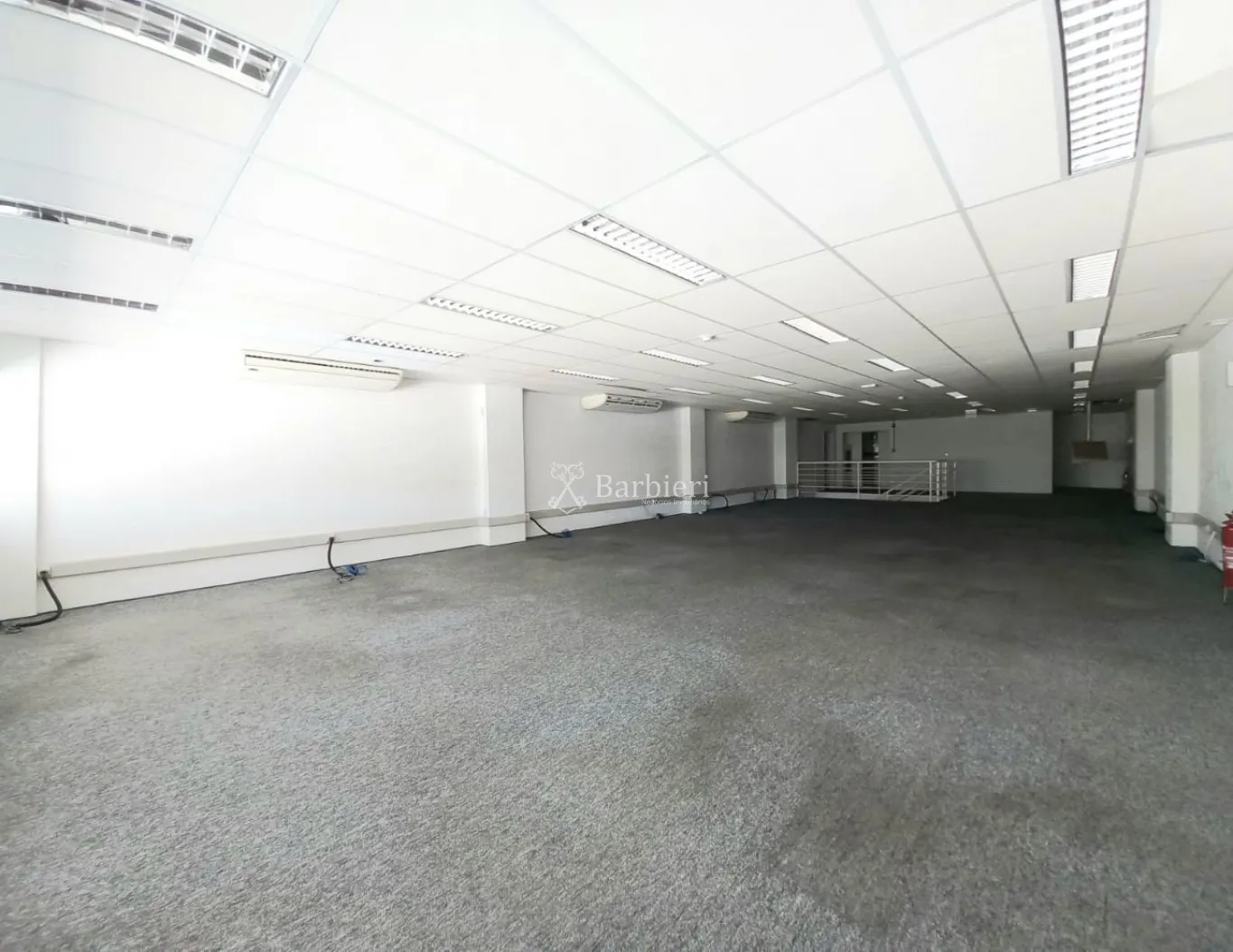 Sala Comercial Térrea no Shopping no bairro Centro em Blumenau/SC — foto 4