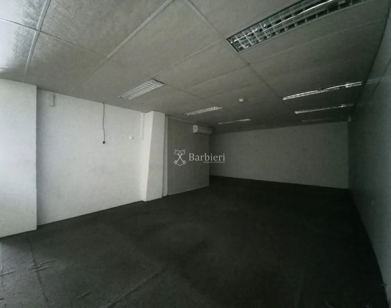 Sala Comercial Térrea no Shopping no bairro Centro em Blumenau/SC — foto 5