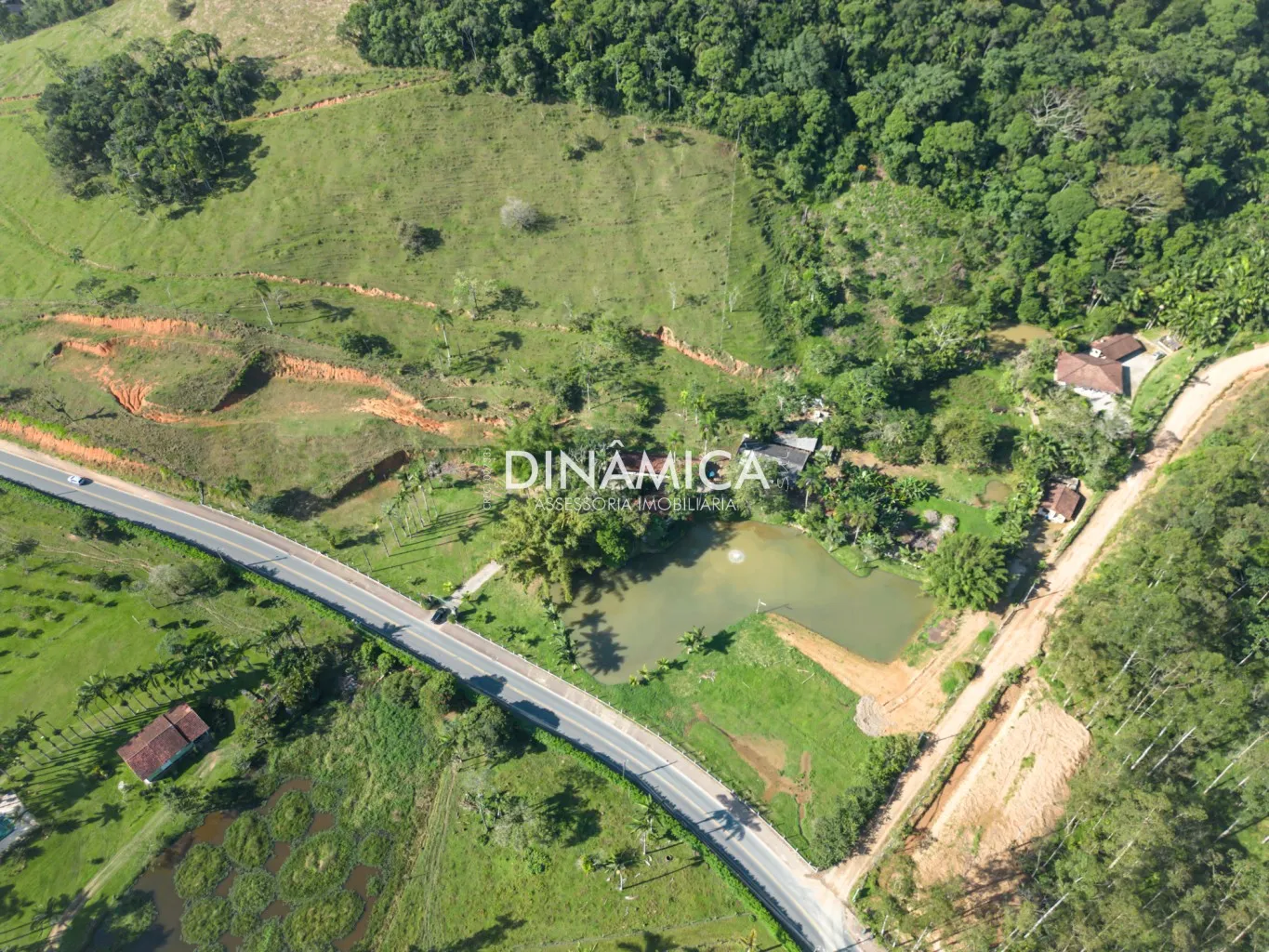 Sítio com ótima localização no Bairro Santa Terezinha, á venda na cidade de Gaspar! c - foto 1