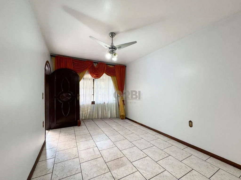Casa com 3 dormitórios para alugar, 193 m por R$ 3.164,80/mês - Valparaíso - Blumenau/SC — foto 4