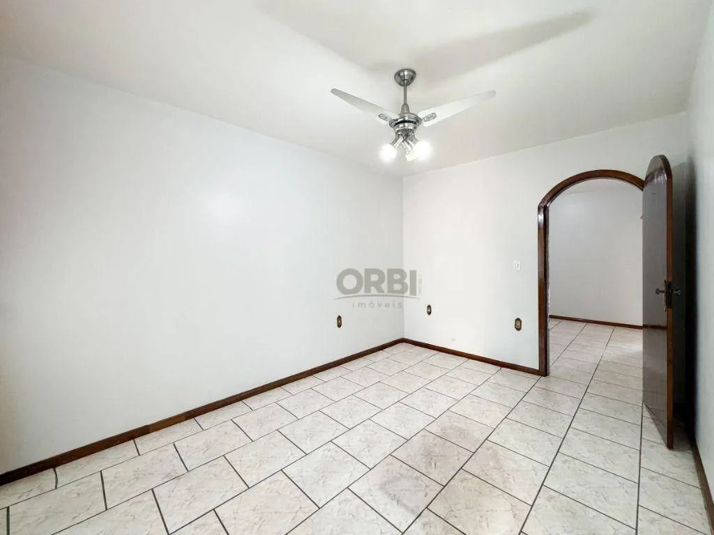 Casa com 3 dormitórios para alugar, 193 m por R$ 3.164,80/mês - Valparaíso - Blumenau/SC — foto 5