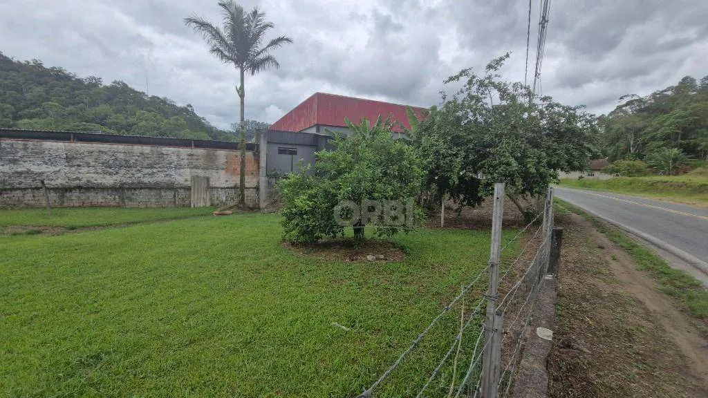 Casa em terreno Comercial com 3 dormitórios à venda, 2 m por R$ 590.000 - Belchior Central - Gaspar/SC — foto 4