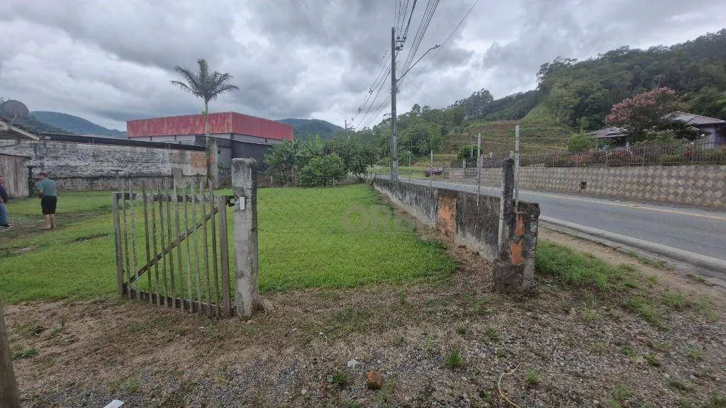 Casa em terreno Comercial com 3 dormitórios à venda, 2 m por R$ 590.000 - Belchior Central - Gaspar/SC — foto 5