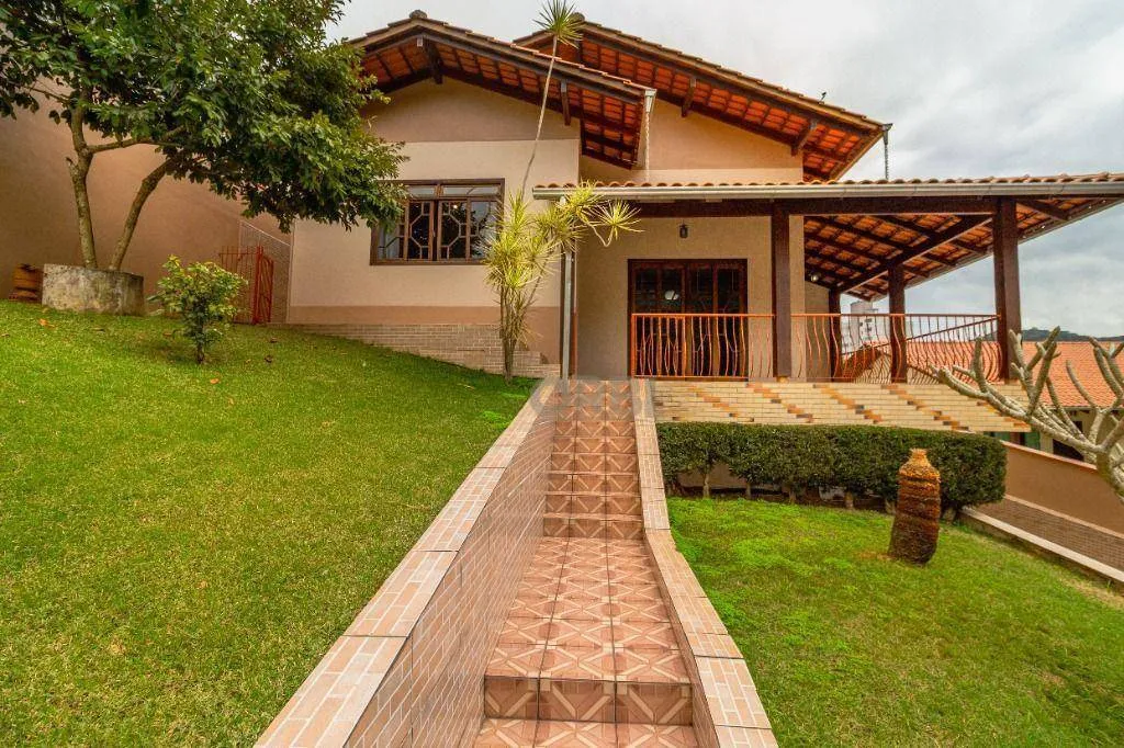 Casa com 4 dormitórios à venda, 277 m por R$ 1.150.000,00 - Garcia - Blumenau/SC - foto 1