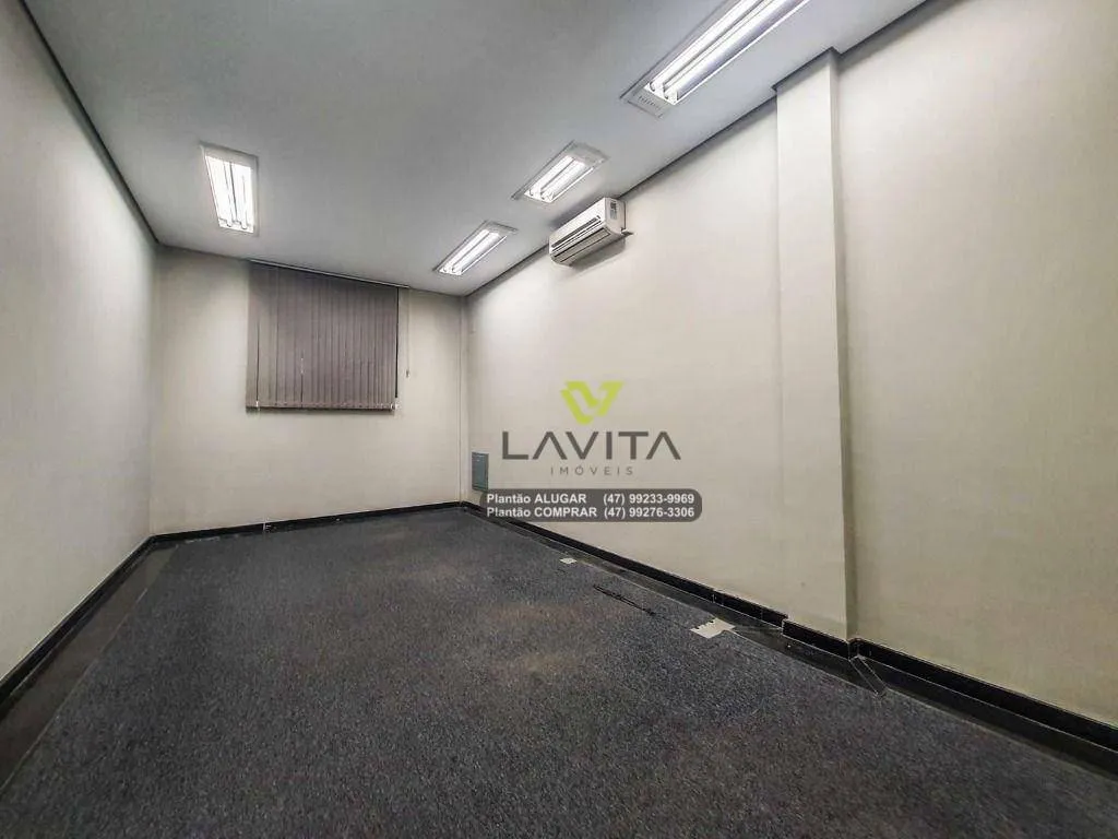 Ampla loja comercial em ponto estratégico na cidade de Blumenau. Grande fluxo de veículos e pedestres. / La Vita Imoveis — foto 4