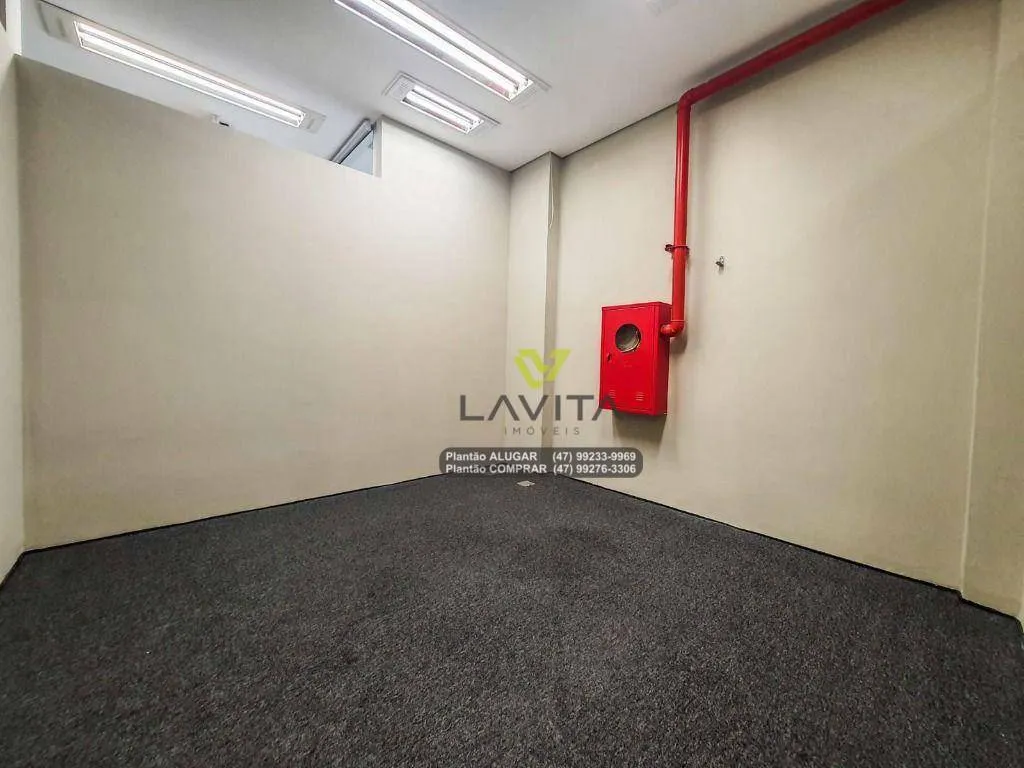 Ampla loja comercial em ponto estratégico na cidade de Blumenau. Grande fluxo de veículos e pedestres. / La Vita Imoveis — foto 5