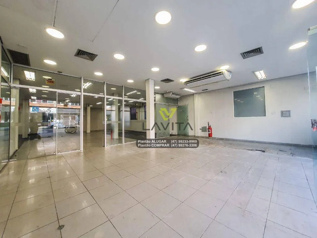 Ampla loja comercial em ponto estratégico na cidade de Blumenau. Grande fluxo de veículos e pedestres. / La Vita Imoveis — foto 7