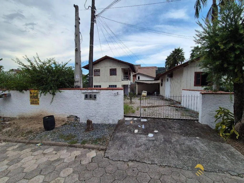 Casa com 6 dormitórios à venda, 200 m por R$ 800.000,00 - Bela Vista - Gaspar/SC - foto 1