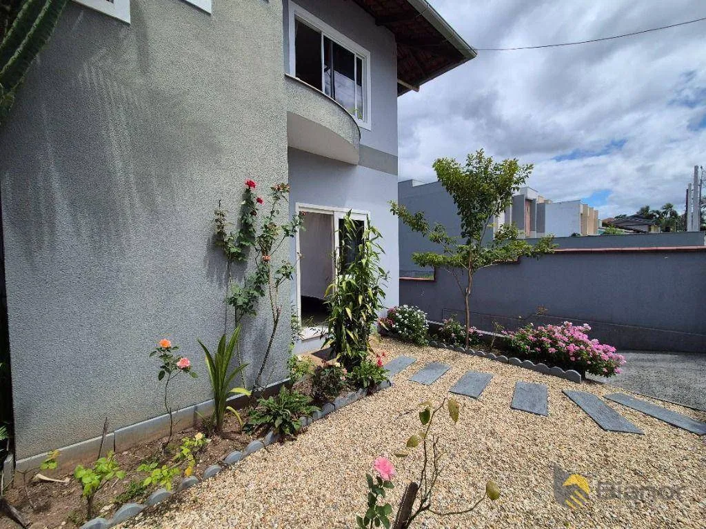 Casa com 3 dormitórios à venda, 180 m por R$ 790.000,00 - Salto do Norte - Blumenau/SC — foto 2