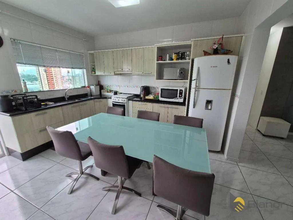Casa com 8 dormitórios à venda, 350 m por R$ 1.750.000,00 - Bom Retiro - Blumenau/SC — foto 5