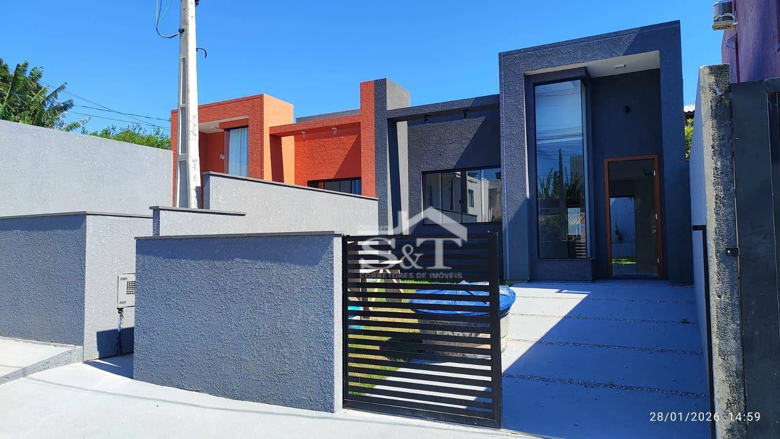 Casa com 2 dormitórios à venda por R$ 450.000 - São João do Rio Vermelho - Florianópolis/SC. - foto 1