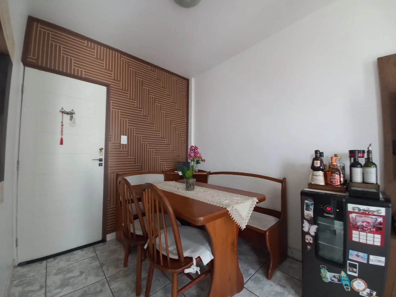 Apartamento à venda com 3 quartos, 1 vaga, 69m² na Rua Léo Augusto Petry no Praia Comprida, São José
