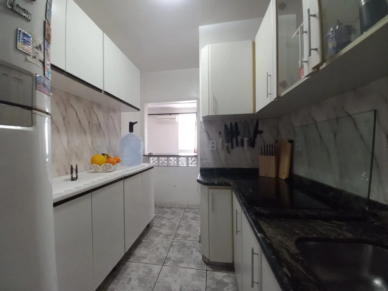 Apartamento à venda com 3 quartos, 1 vaga, 69m² na Rua Léo Augusto Petry no Praia Comprida, São José